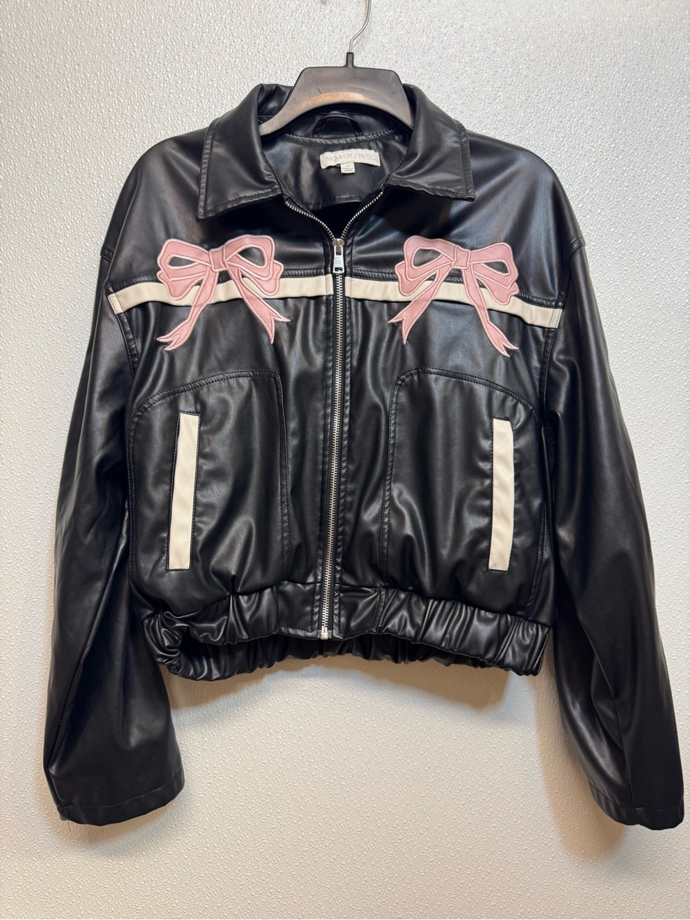 Project Rebel Women’s Black Faux Leather Zip Jacket with Pink Bow Appliqués Sz M